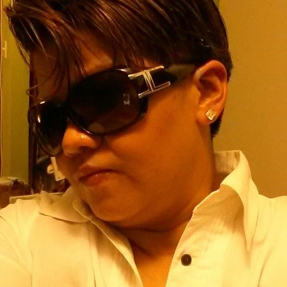 Meet your Posher, Flor - Picture 1 of 1